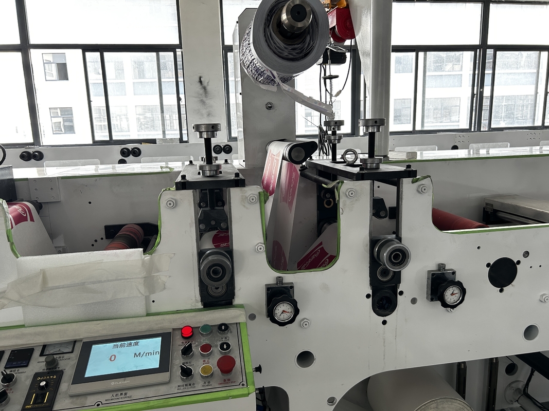 Półautomatyczna 2-kolorowa maszyna do drukowania etykiet fleksograficznych 320 mm 80 m / minutę