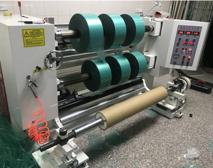 Maszyna do przewijania papieru 1300 mm, pionowa maszyna do cięcia papieru Kraft