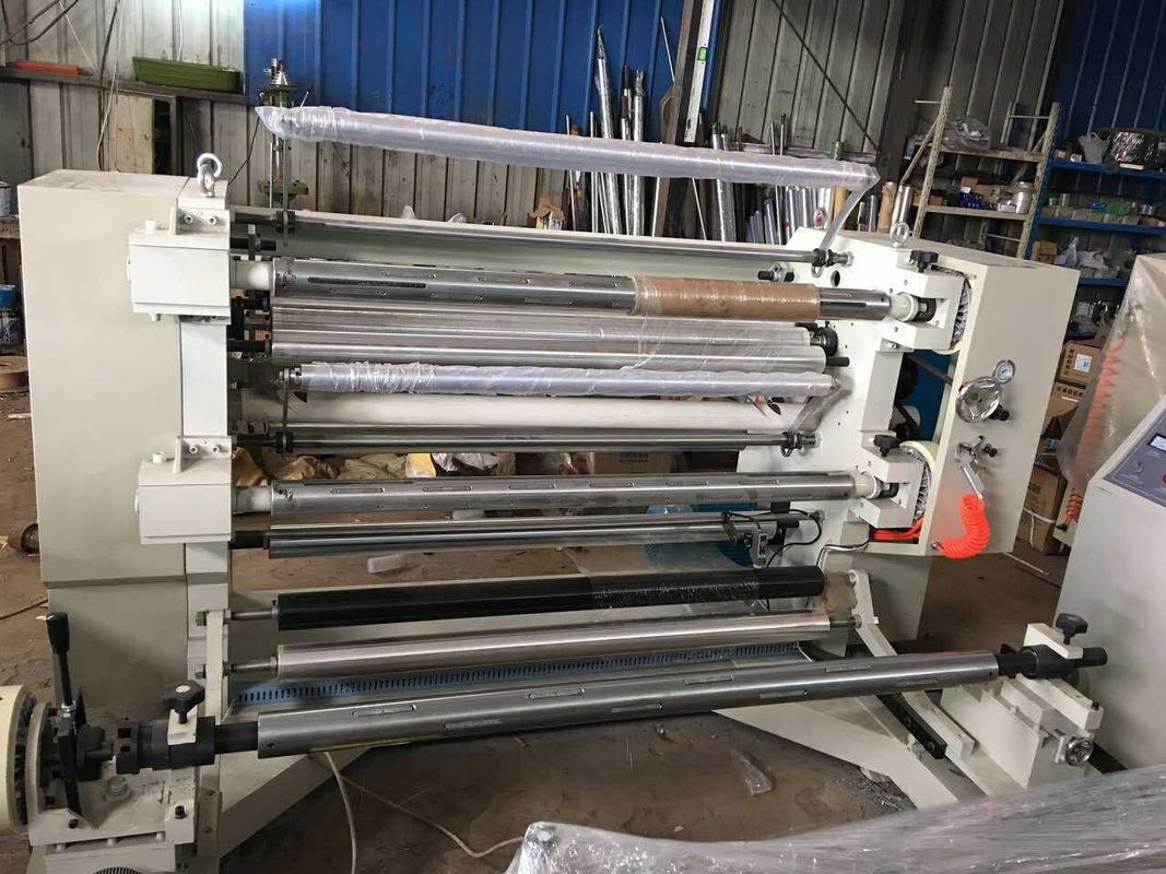 Maszyna do przewijania papieru 1300 mm, pionowa maszyna do cięcia papieru Kraft